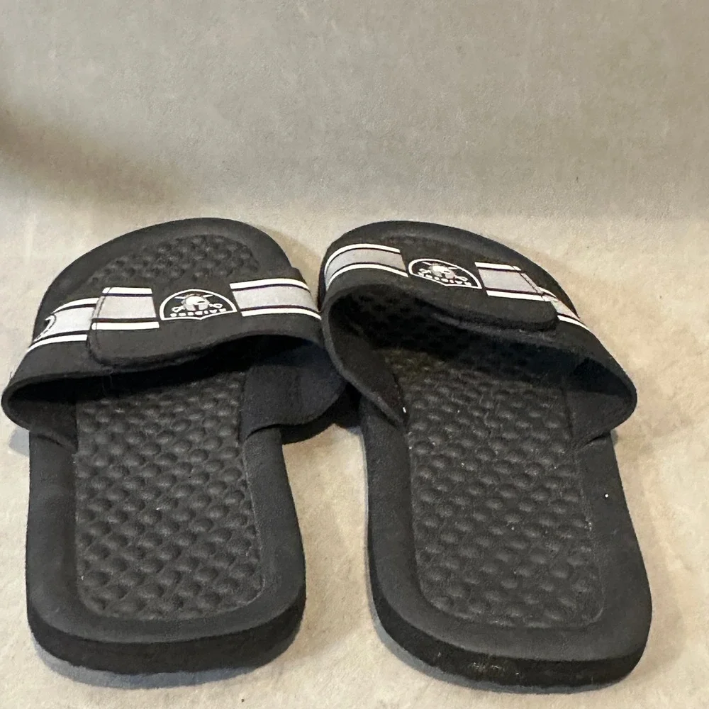 NFL Raiders Slide Sandals Black Silver Adjustable Strap Mens Size Large